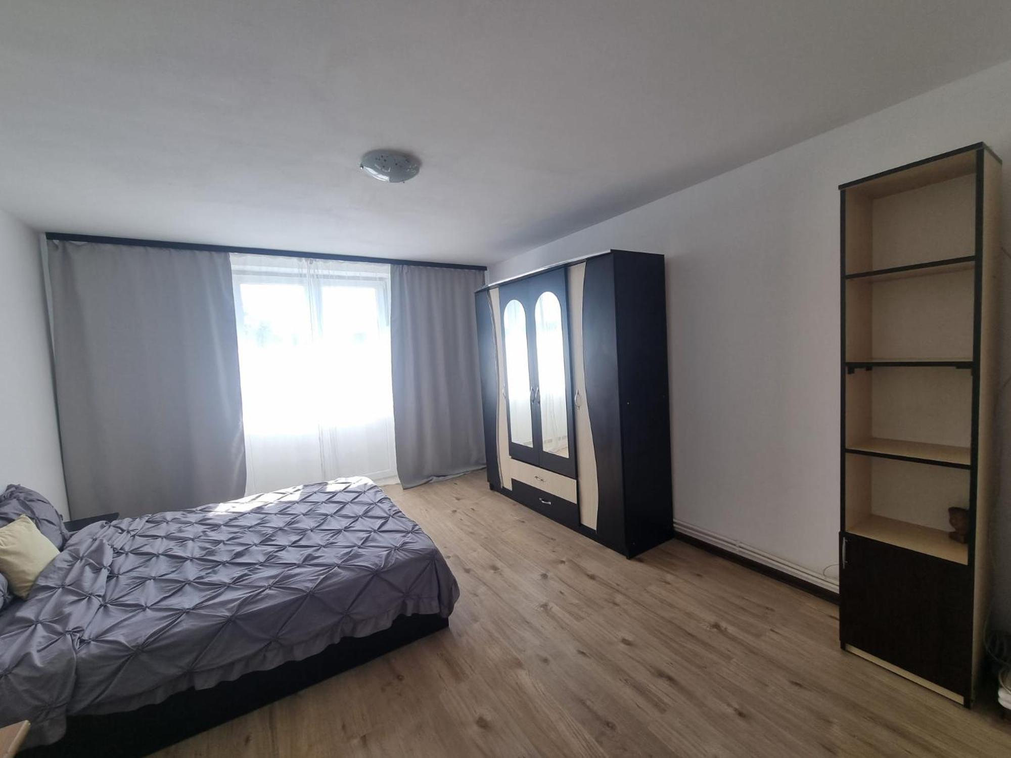 פיטסטי Apartament Central מראה חיצוני תמונה